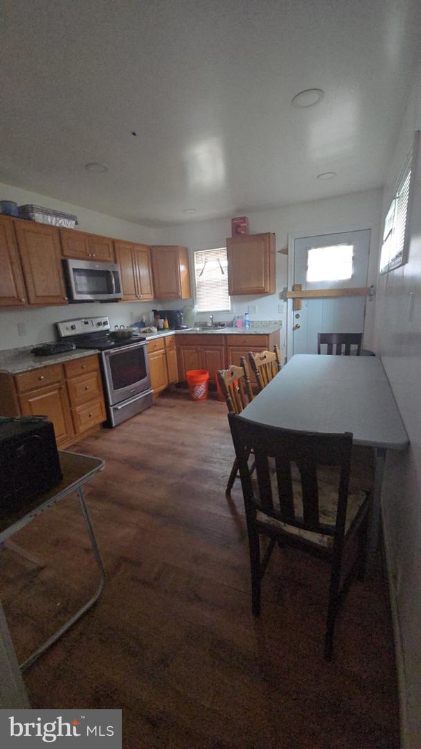 1828 Wilhelm St Property Photo 7