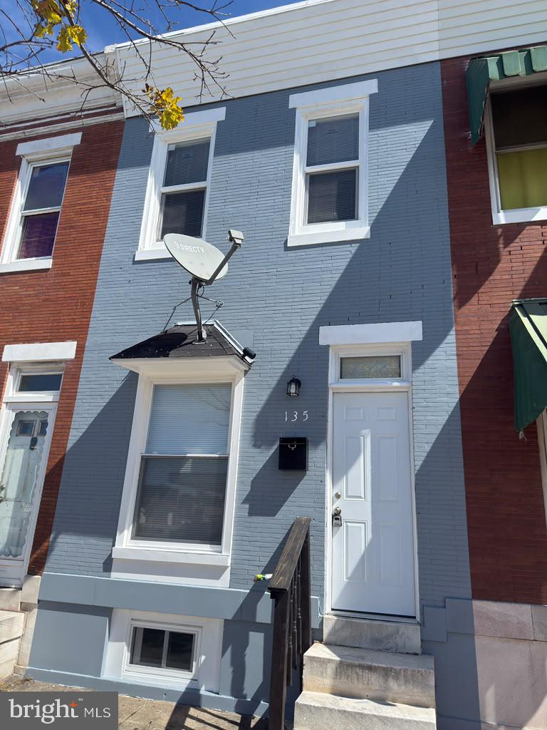 135 N Highland Ave Property Photo 2