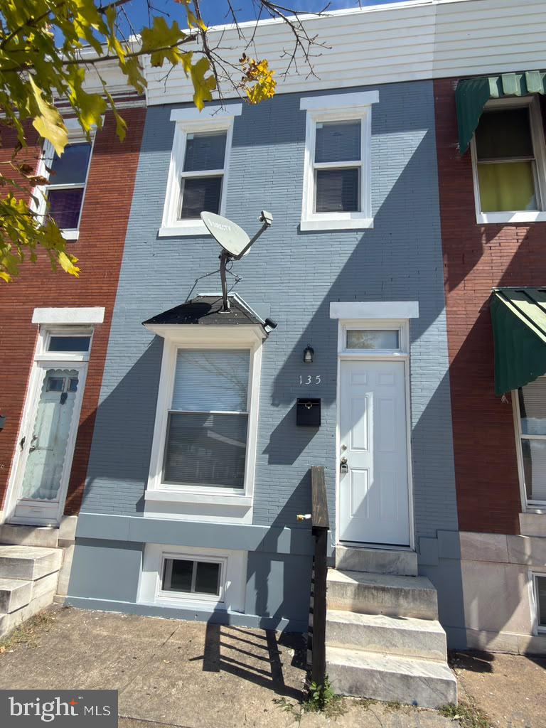 135 N Highland Ave Property Photo 3