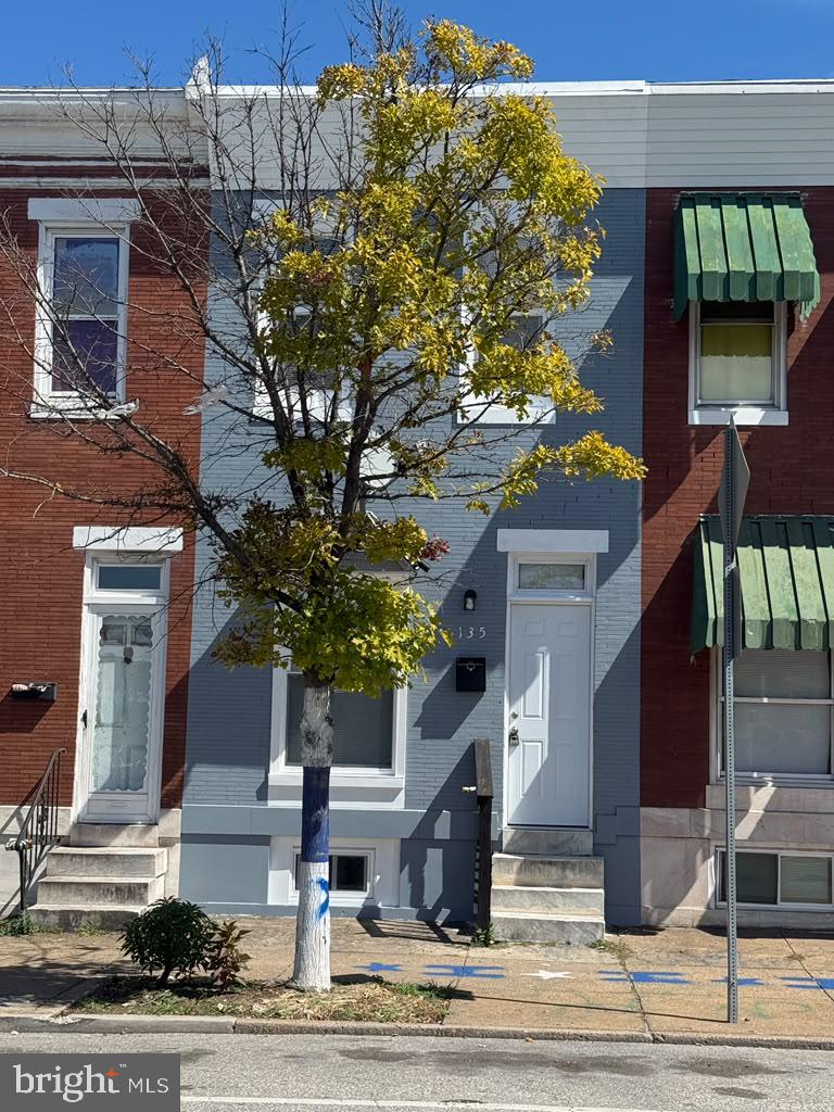135 N Highland Ave Property Photo 4
