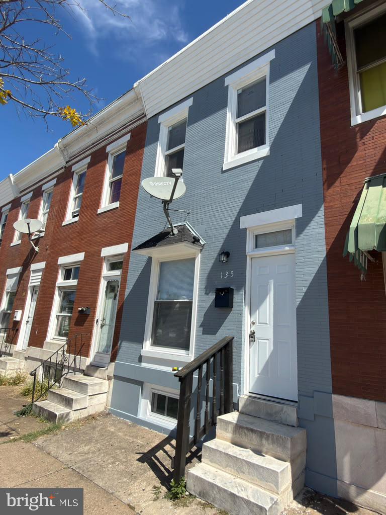 135 N Highland Ave Property Photo 5