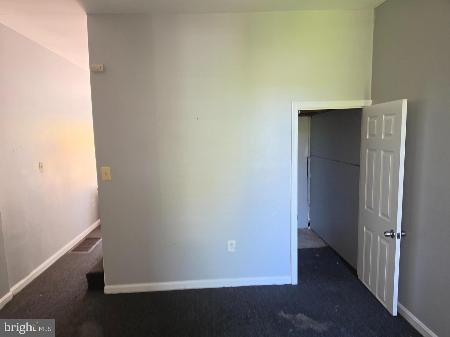 1714 Presstman St Property Photo 5