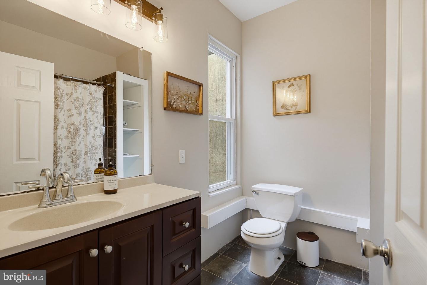 2837 Huntingdon Ave Property Photo 15