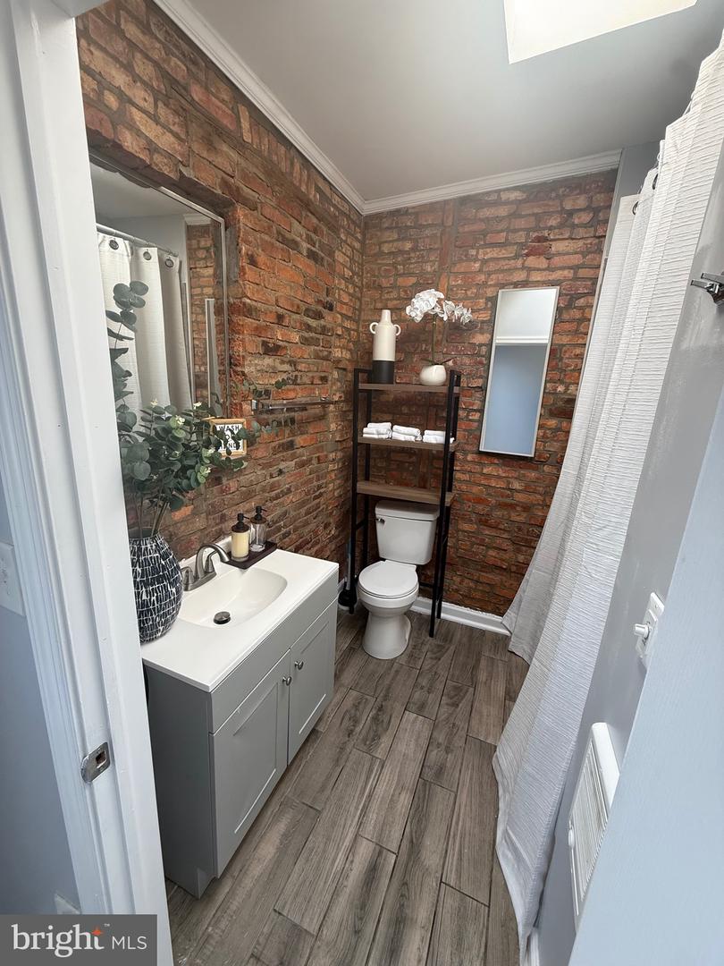 1412 W Saratoga St #2 Property Photo 6