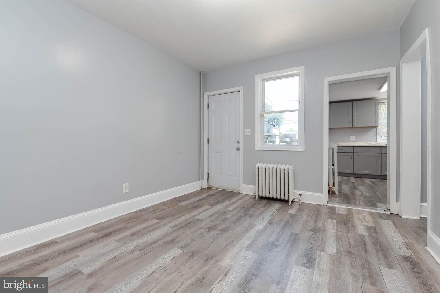 3401 W Rogers Ave Property Photo 6
