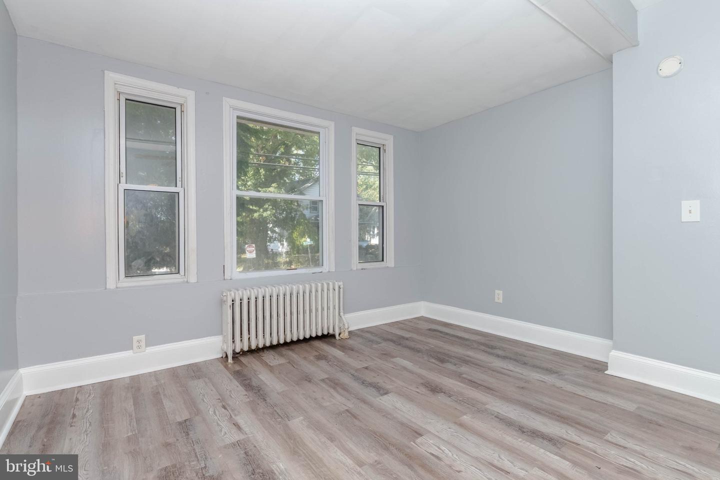 3401 W Rogers Ave Property Photo 16