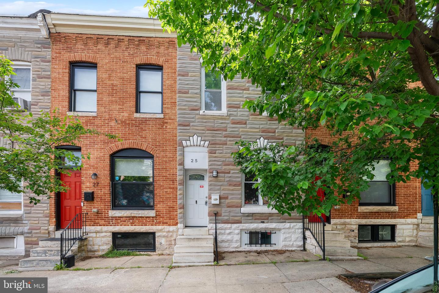 25 EAST N Property Photo 1