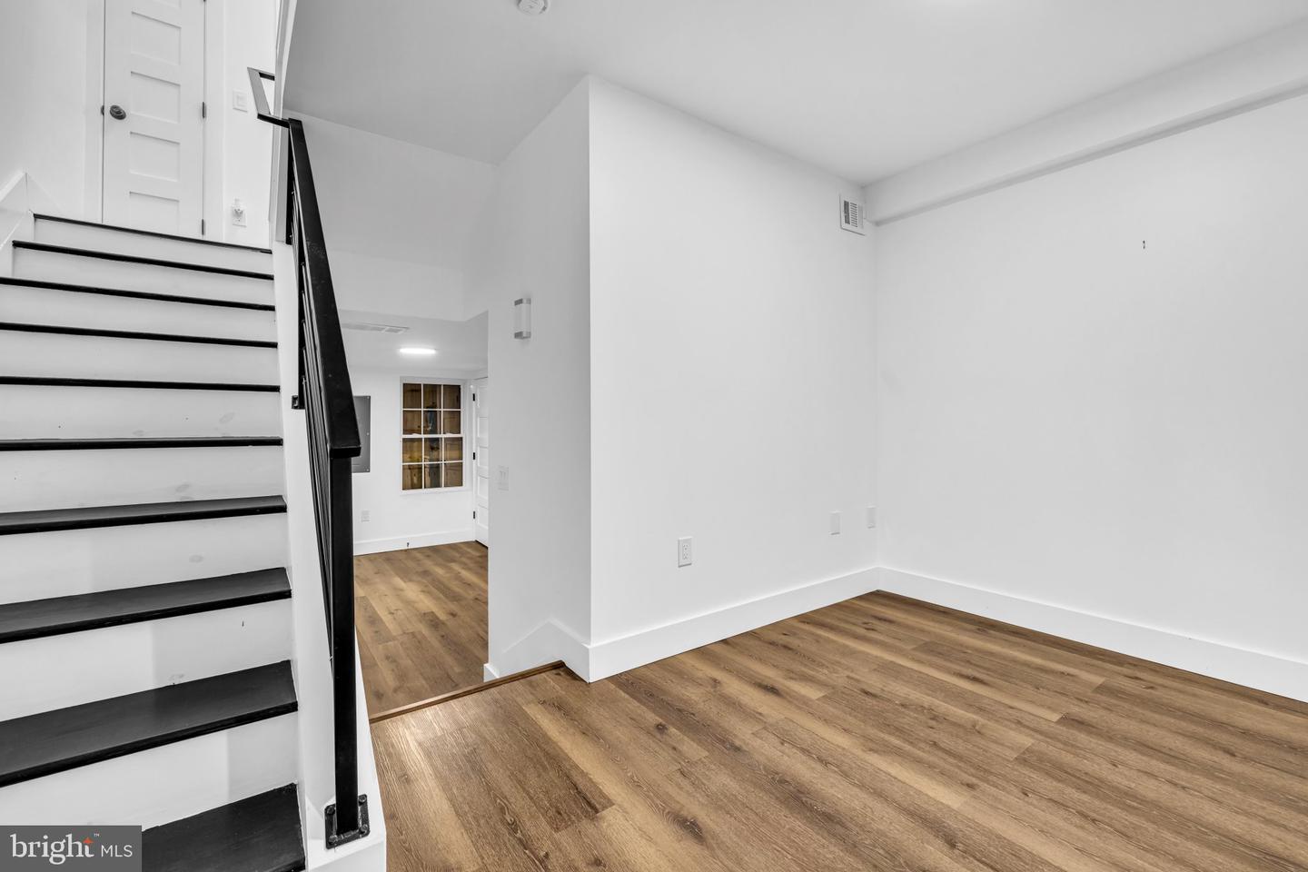 2731 Round Rd Property Photo 5