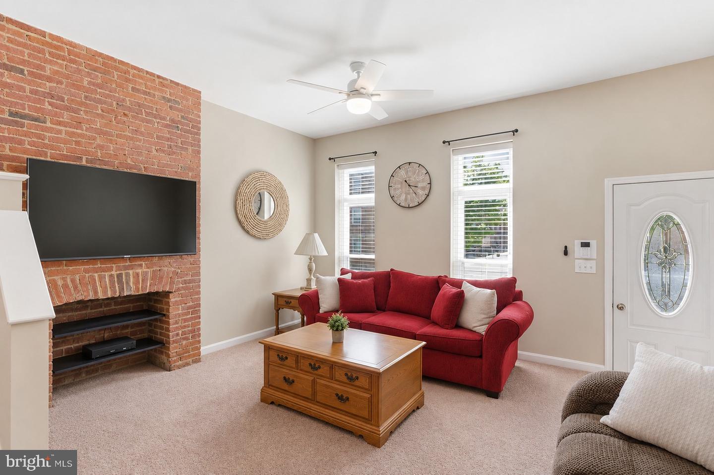 1361 N Gilmor St Property Photo 2