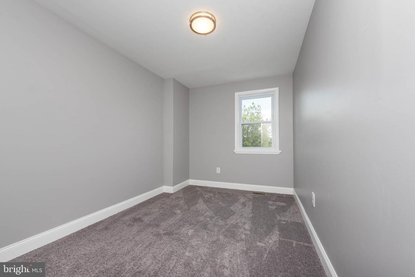 4921 Edgemere Ave Property Photo 13
