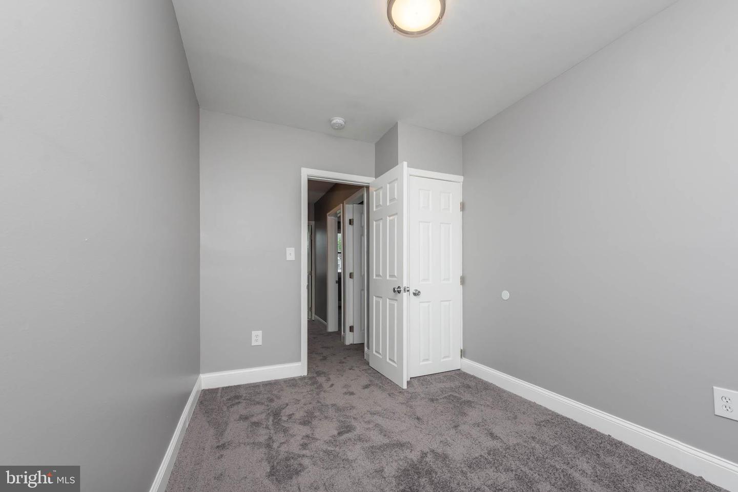 4921 Edgemere Ave Property Photo 18
