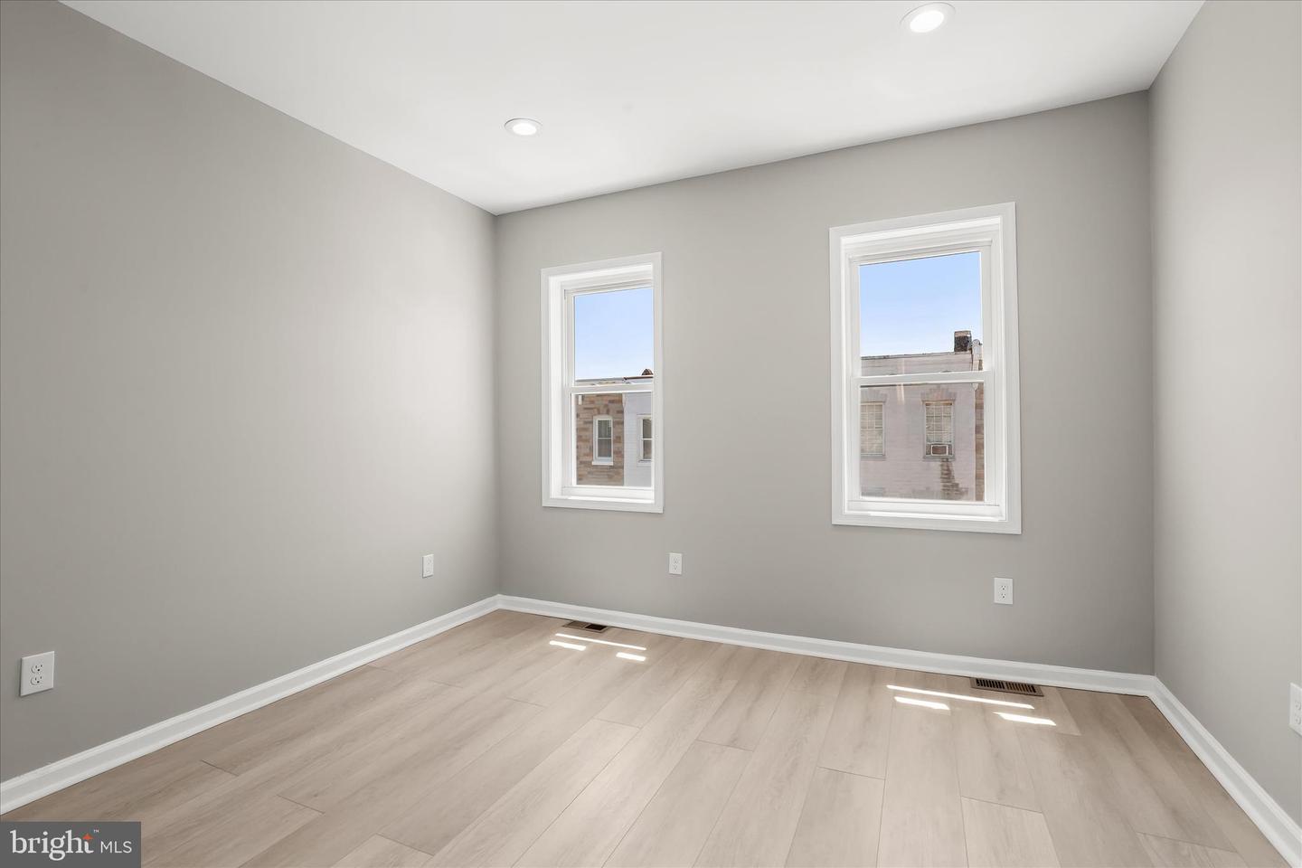 3922 Mount Pleasant Ave Property Photo 21