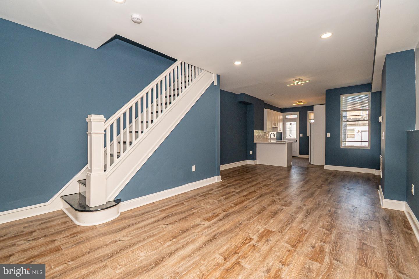 1218 N Curley St Property Photo 6