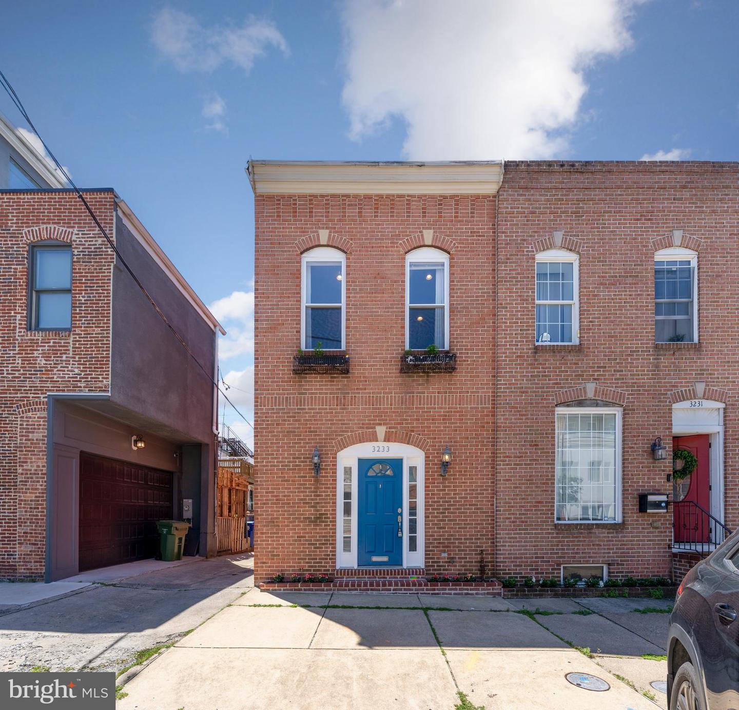 3233 Foster Ave Property Photo 1