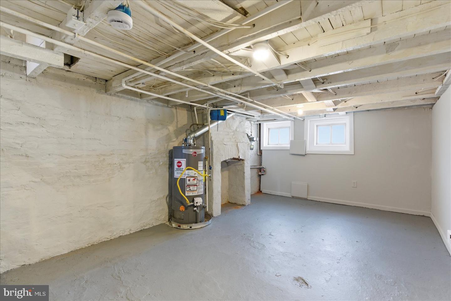 1208 W Cross St Property Photo 26