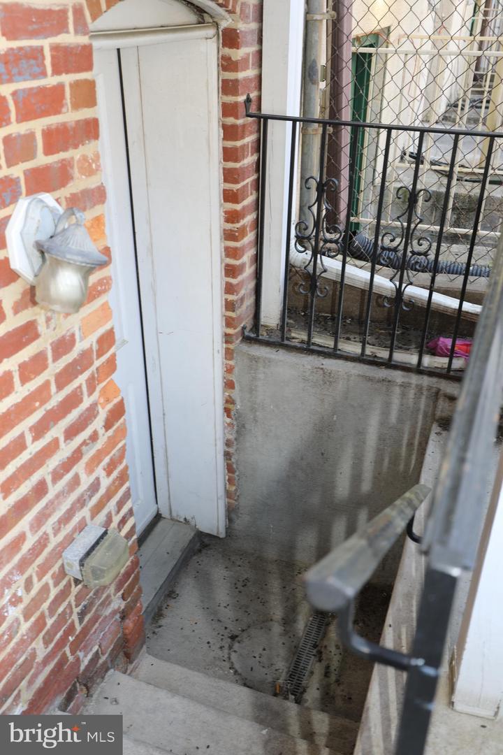 1812 Guilford Ave Property Photo 4