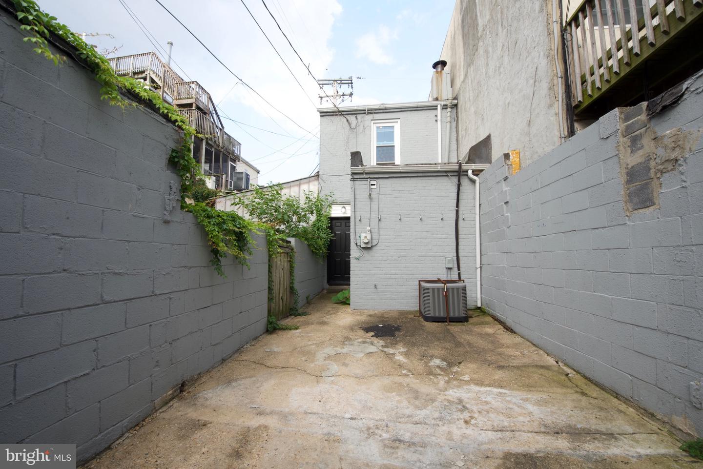 502 S Bradford St Property Photo 32
