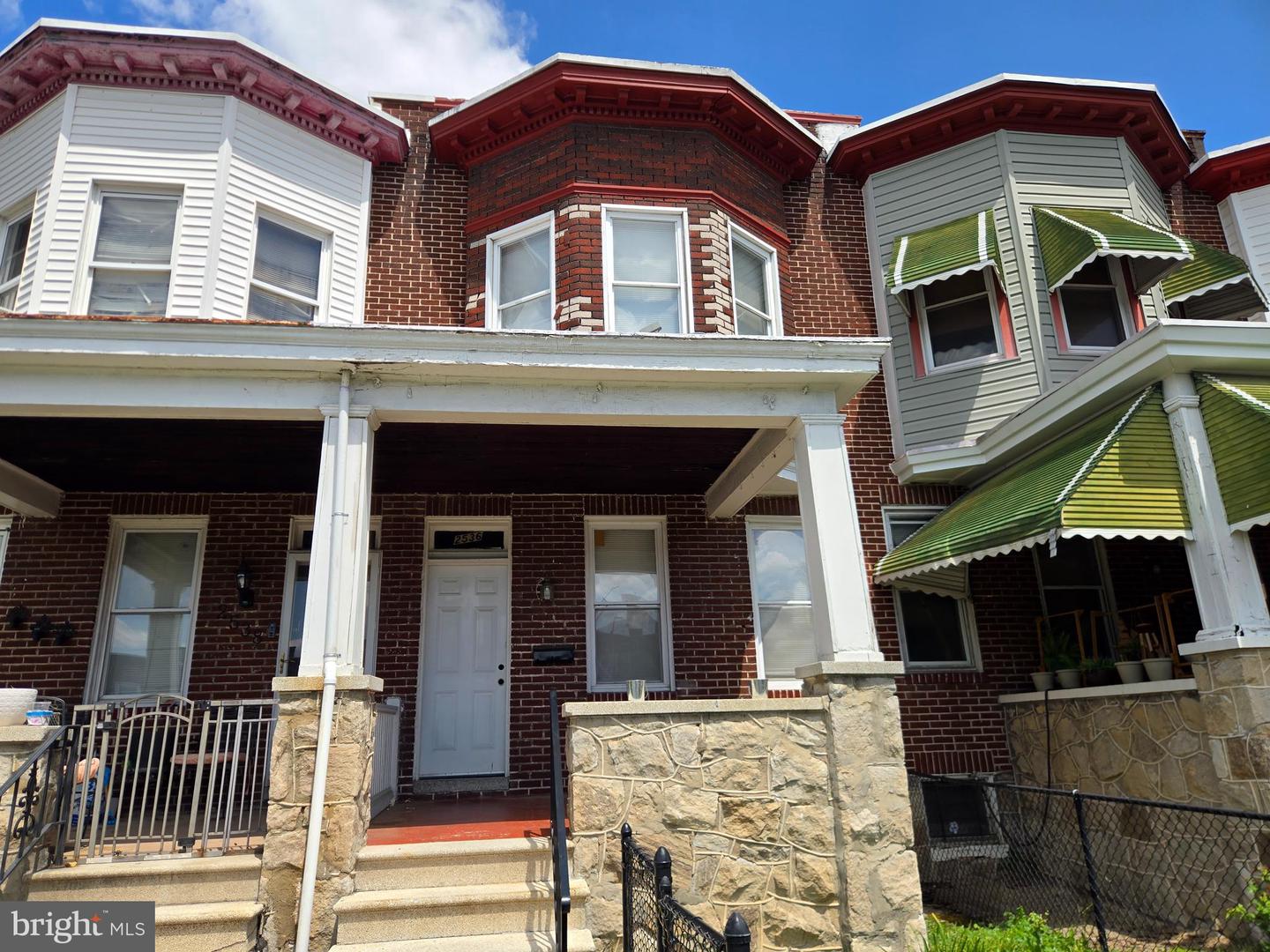 2536 W LAFAYETTE AVE Property Photo 1