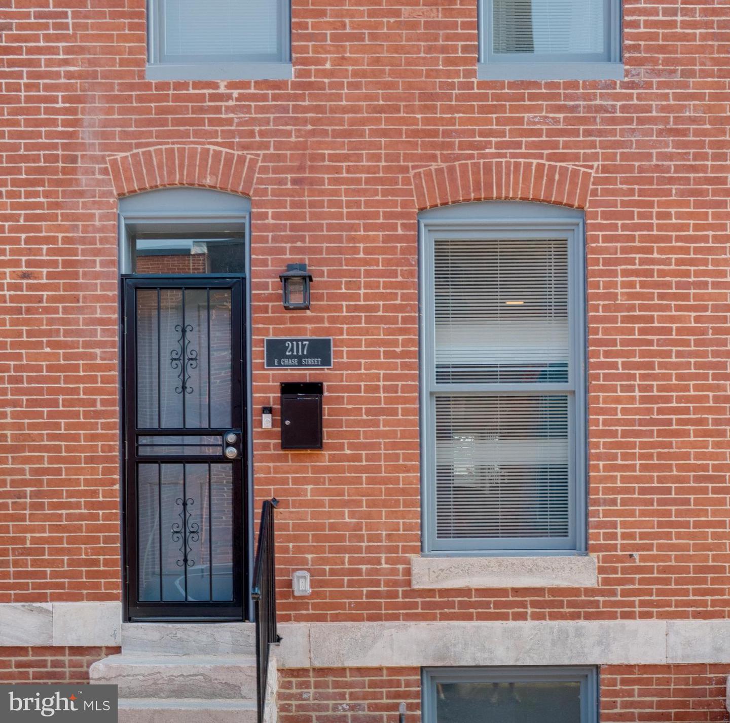2117 E Chase St Property Photo 2
