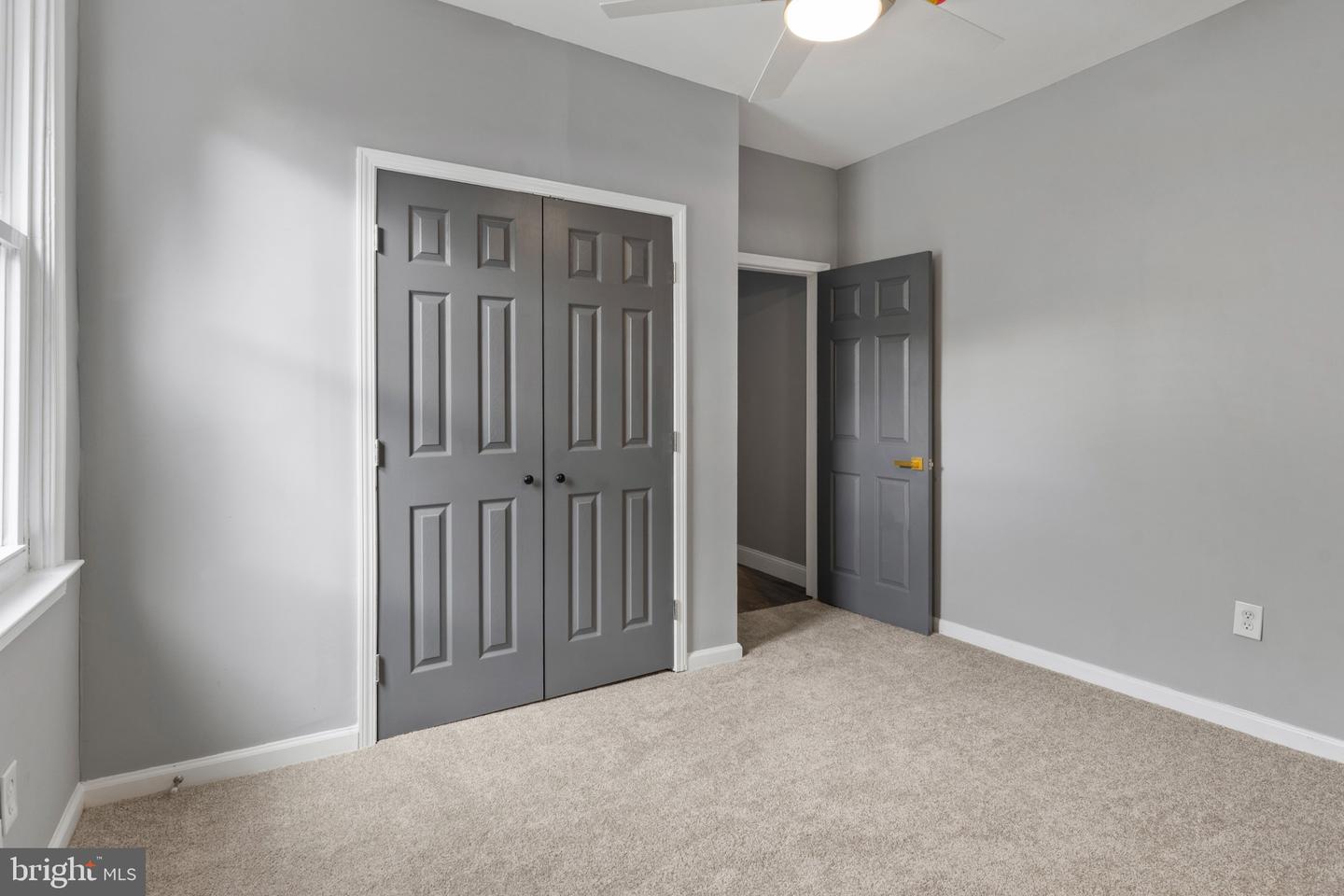 5515 Stonington Ave Property Photo 12