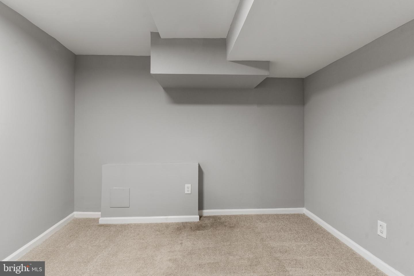 5515 Stonington Ave Property Photo 22
