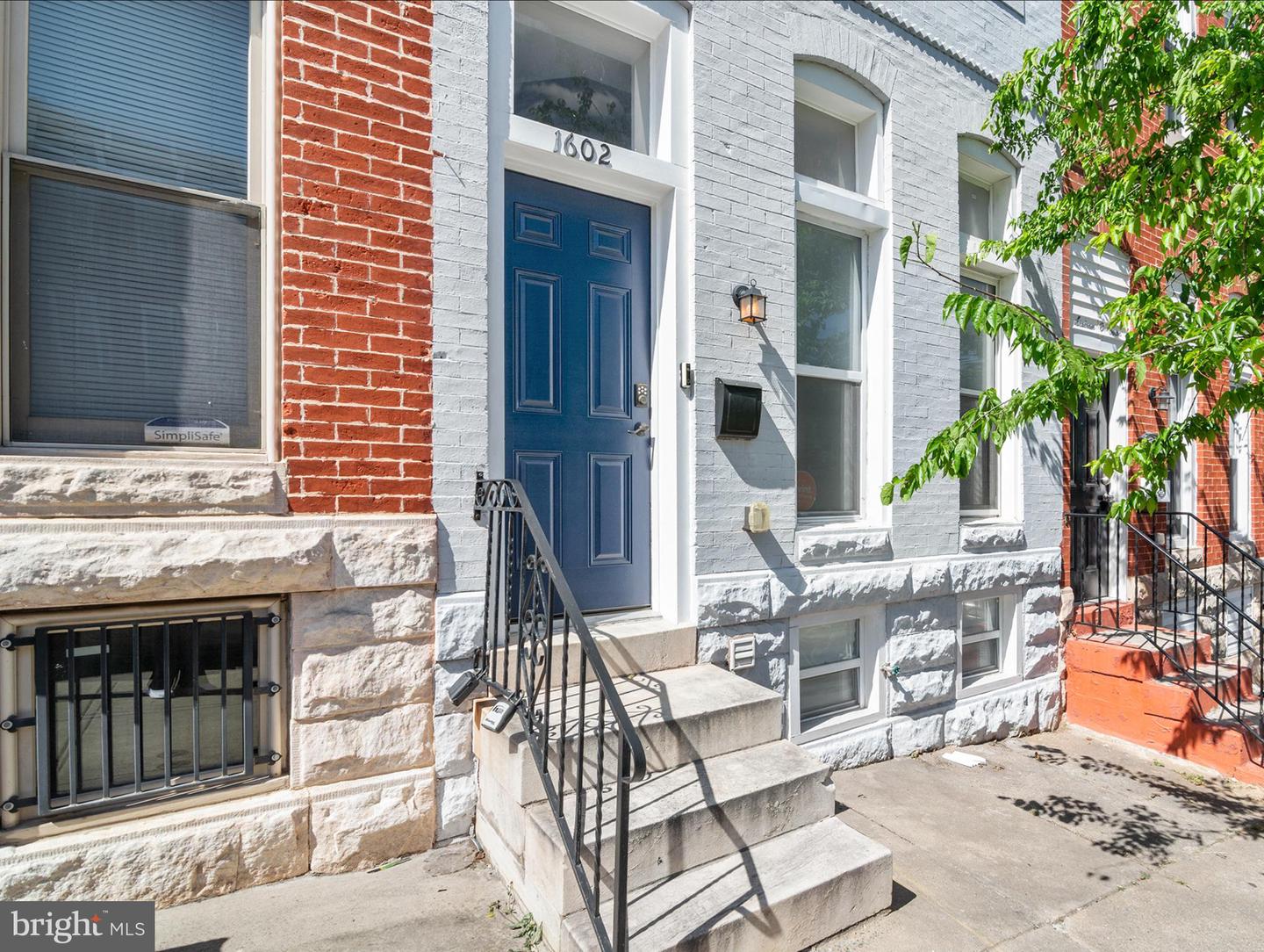 1602 E Biddle St Property Photo 1