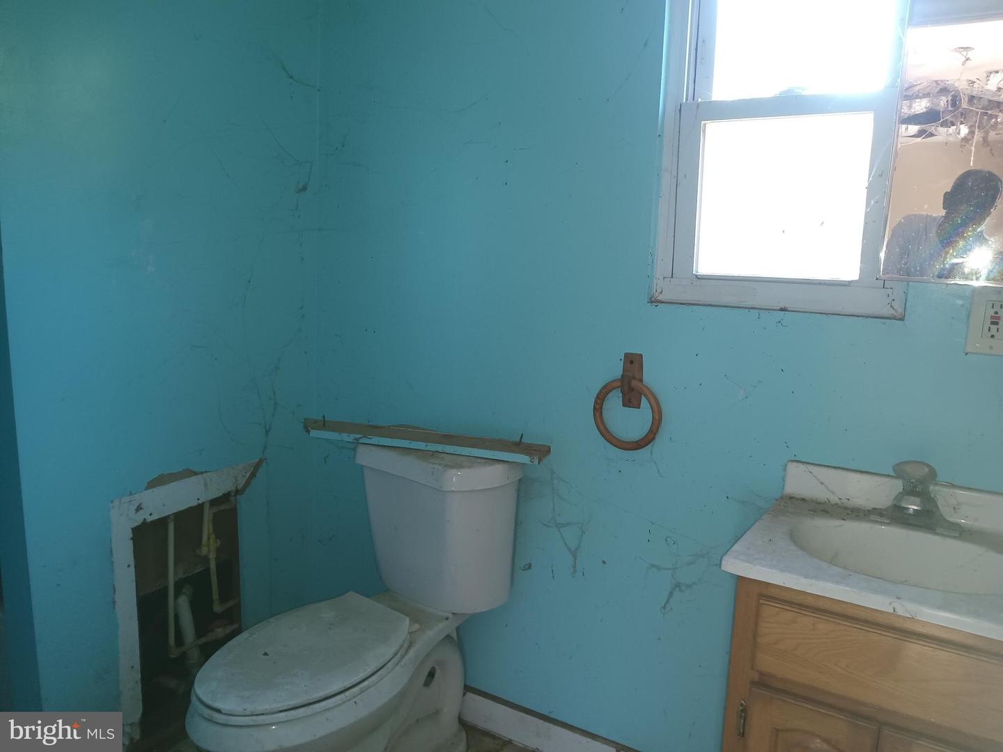 407 Font Hill Ave Property Photo 8