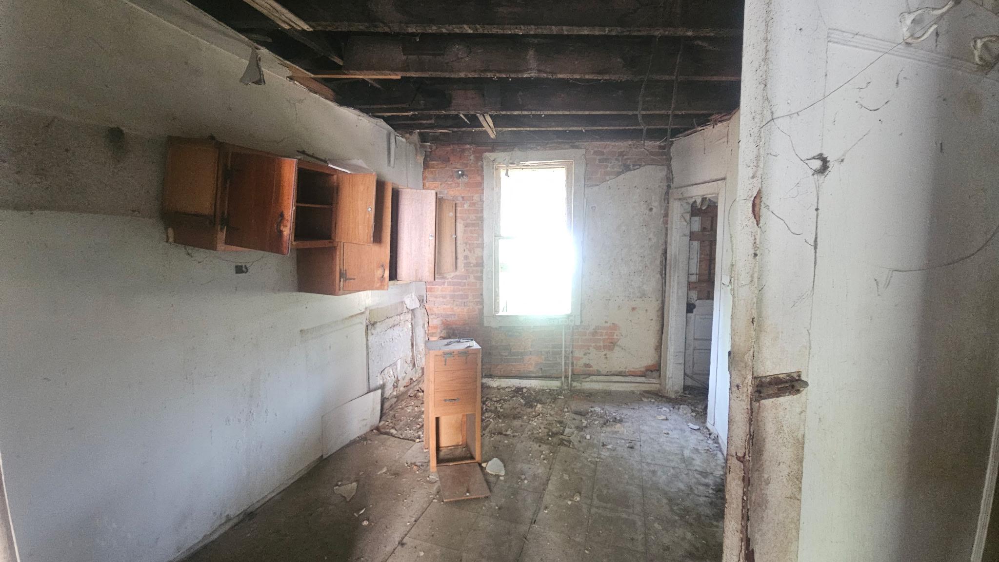 1917 Frederick Ave Property Photo 4