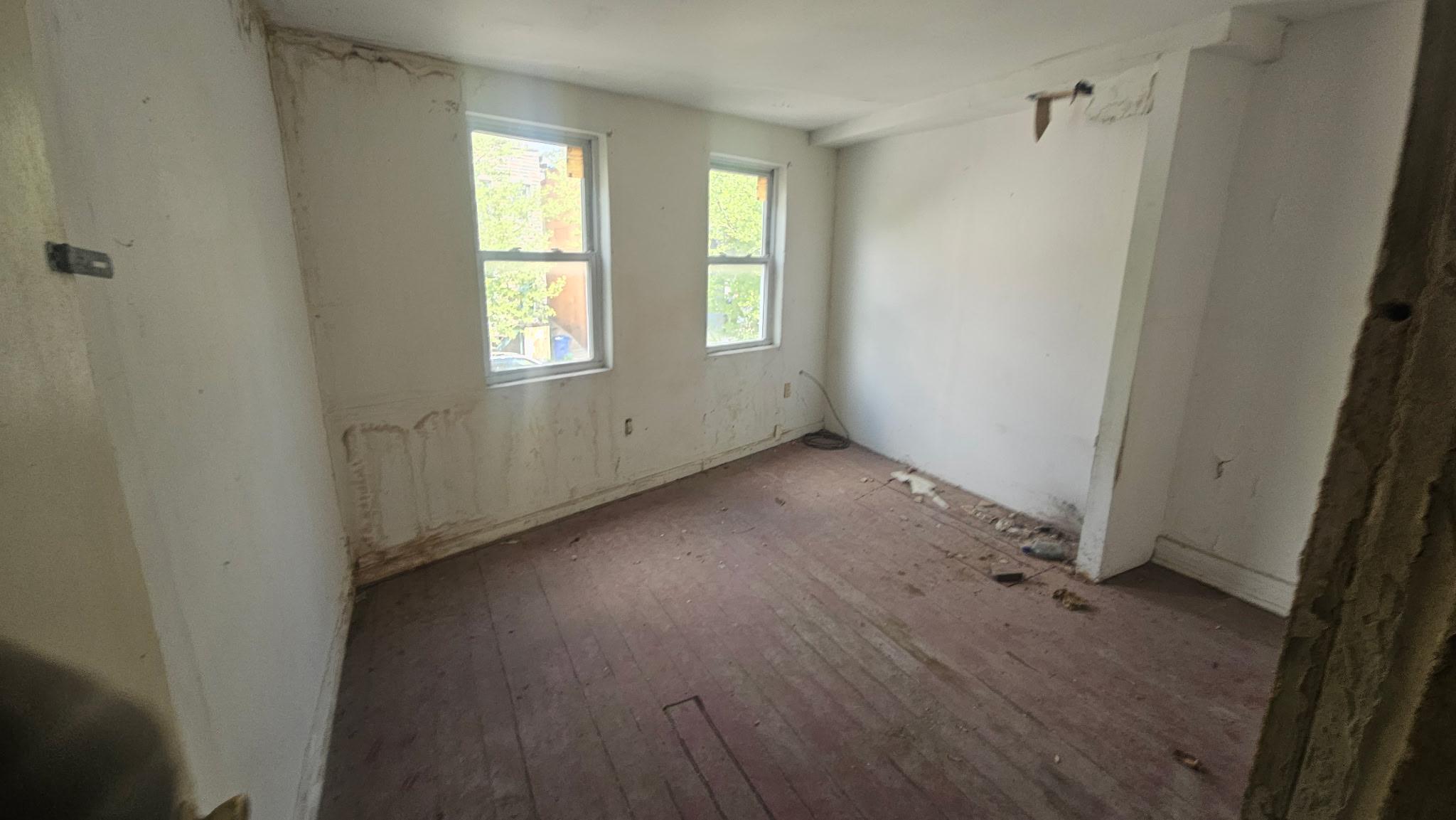 1917 Frederick Ave Property Photo 5