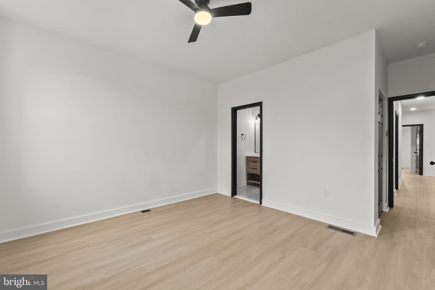 2117 Clifton Ave Property Photo 12