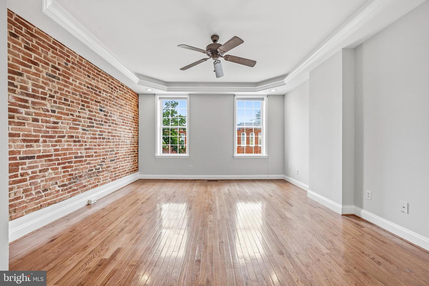 109 Fort Ave W Property Photo 13