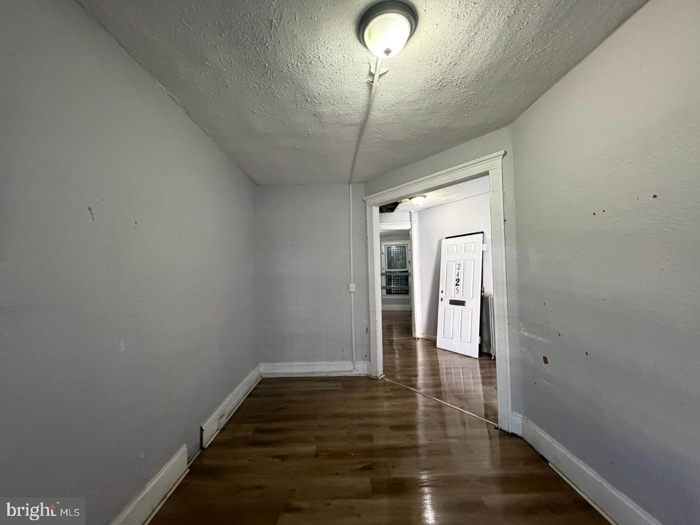 2425 Mcculloh St Property Photo 3