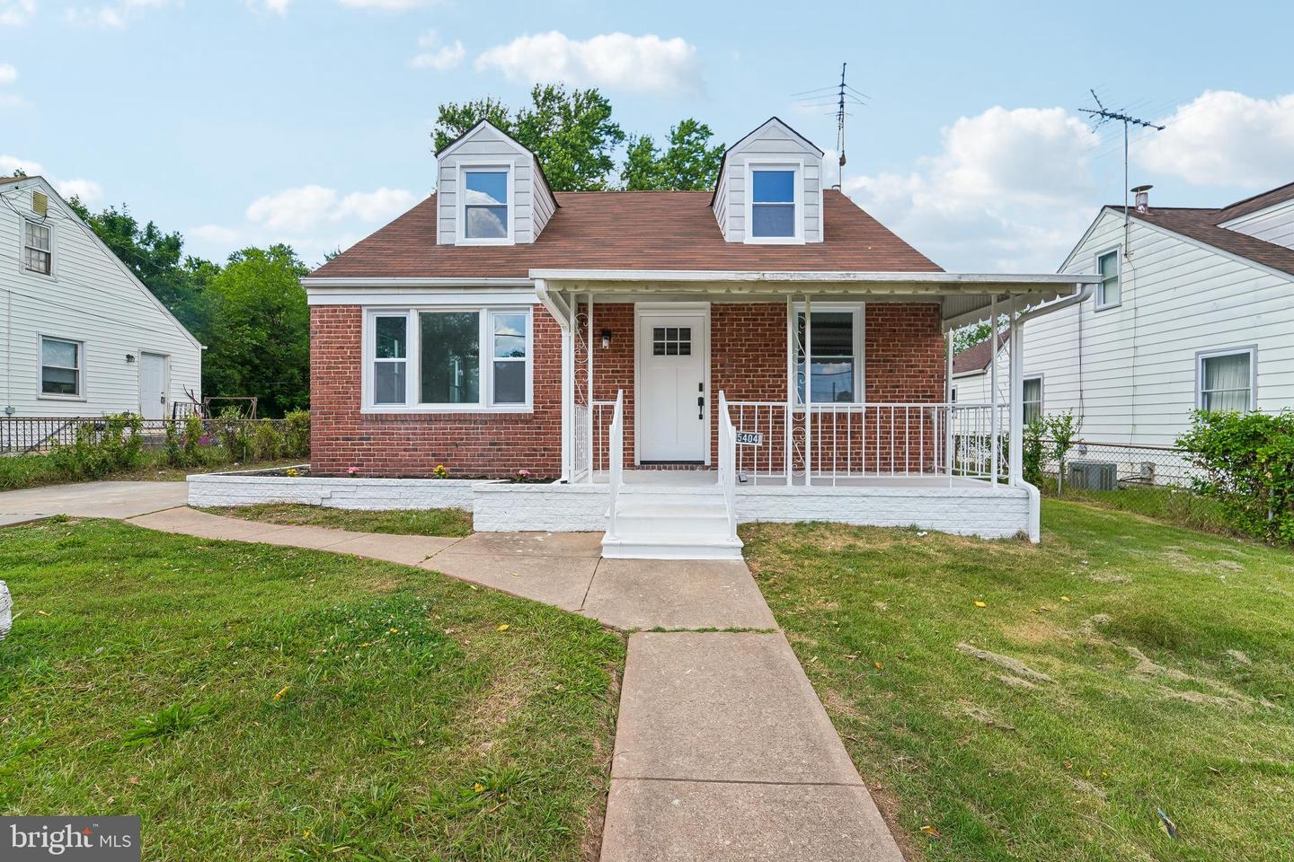 5404 Radecke Ave Property Photo 1