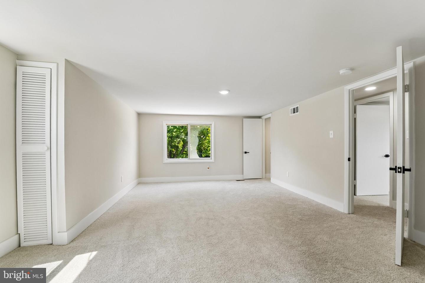 5404 Radecke Ave Property Photo 24