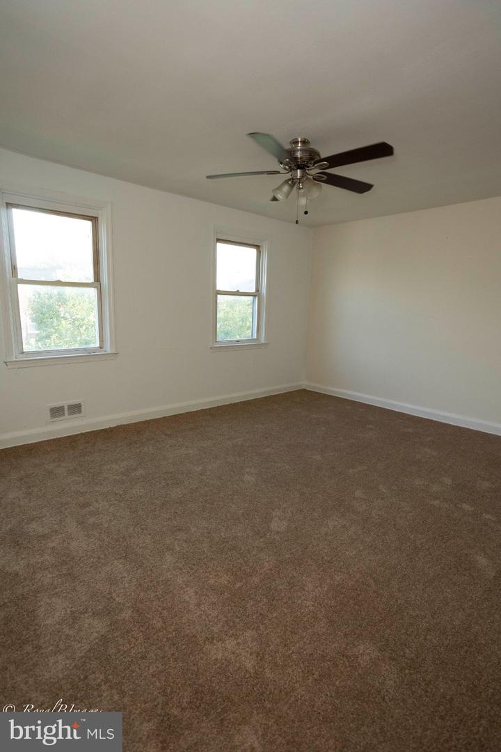 3812 Ravenwood Ave Property Photo 24