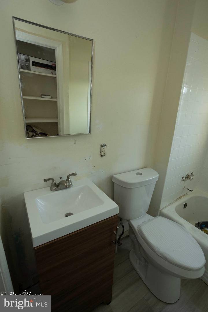 3812 Ravenwood Ave Property Photo 34