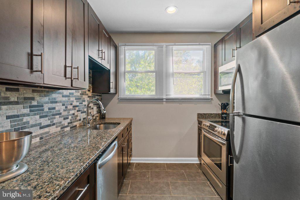 618 Wicklow Rd Property Photo 12