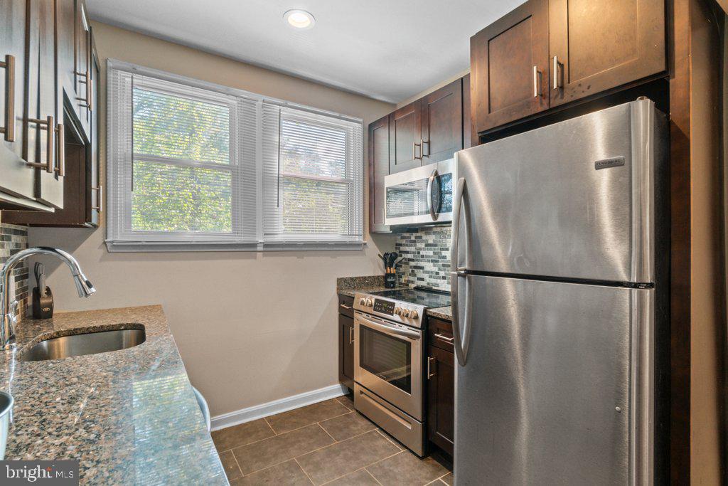 618 Wicklow Rd Property Photo 13