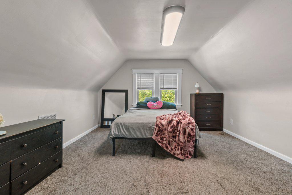 618 Wicklow Rd Property Photo 25