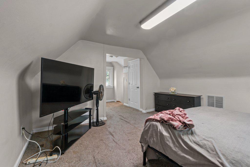 618 Wicklow Rd Property Photo 26
