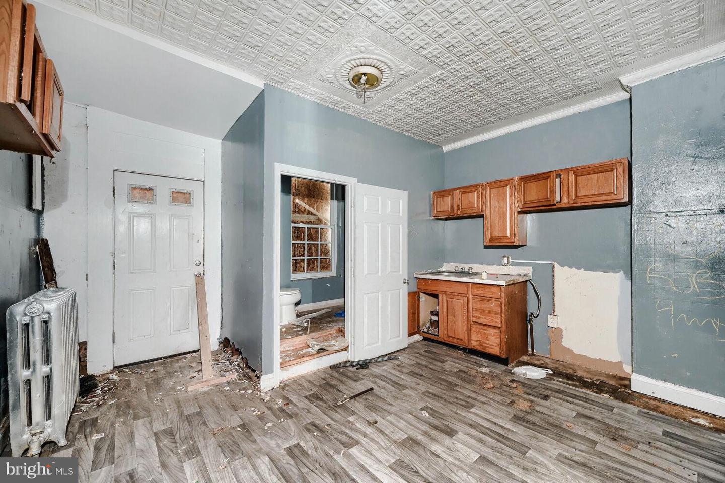 2103 Eagle St Property Photo 6