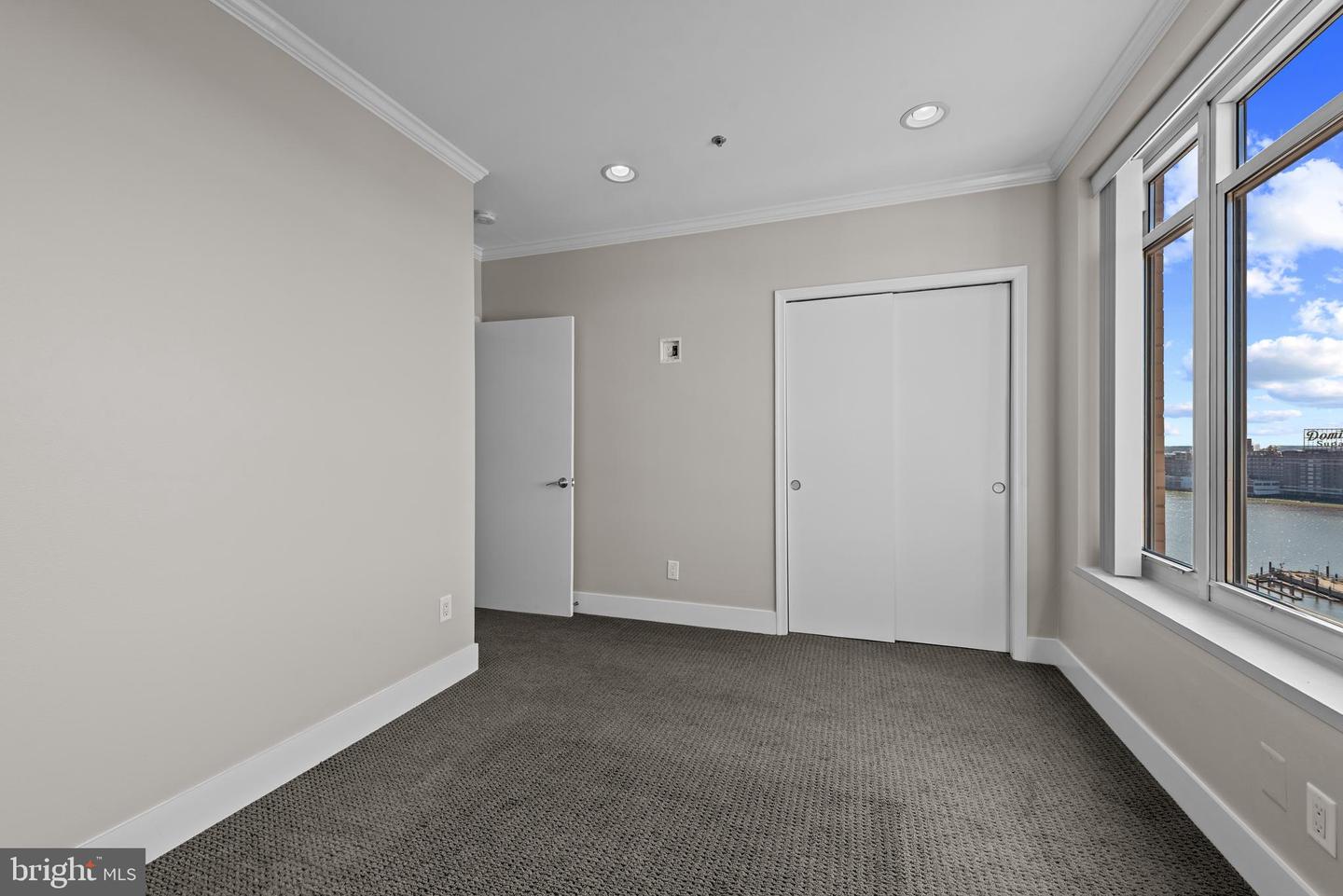 100 Harborview Dr #1610 Property Photo 29
