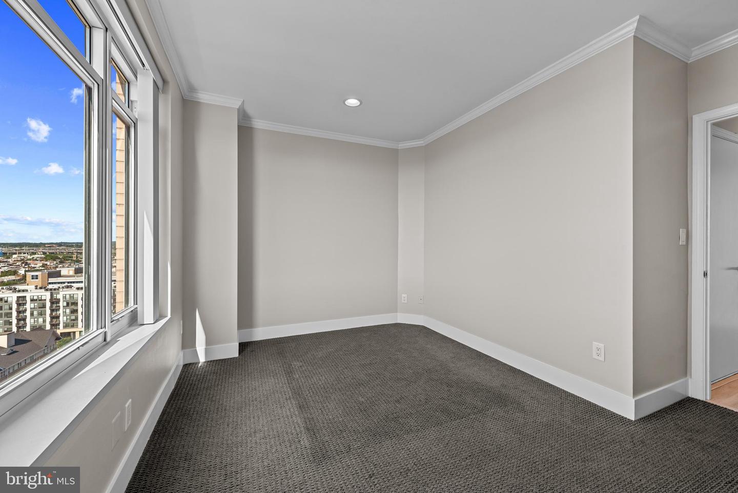 100 Harborview Dr #1610 Property Photo 30