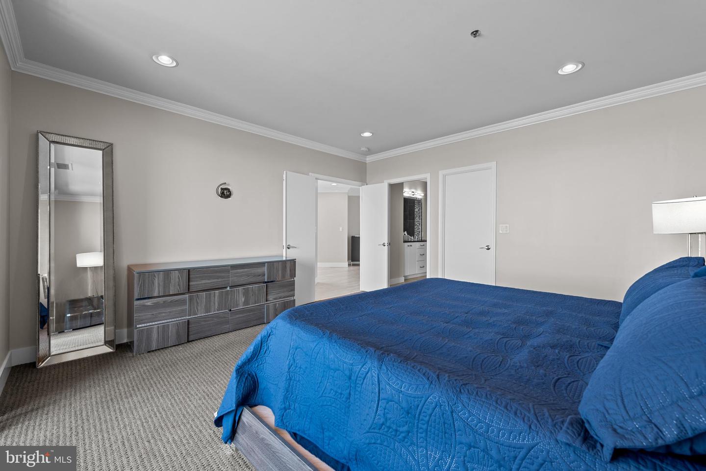 100 Harborview Dr #1610 Property Photo 41