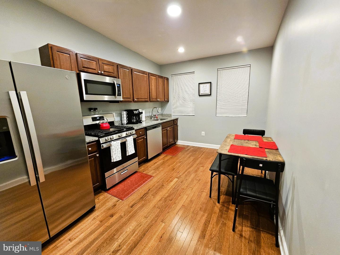 1912 W Baltimore St #2 Property Photo 10