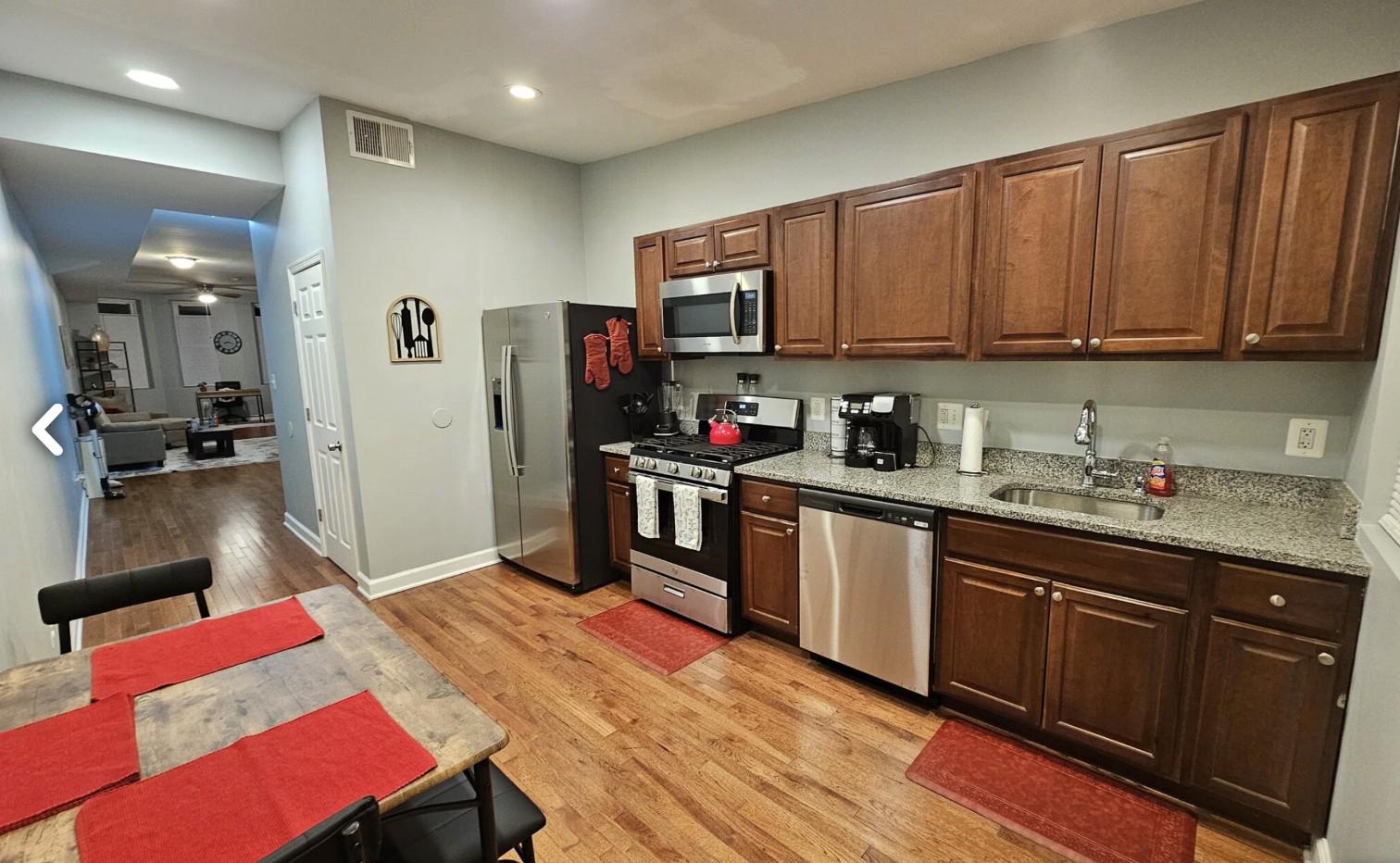 1912 W Baltimore St #2 Property Photo 12