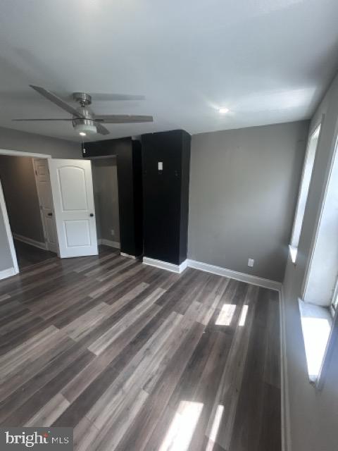 1535 Holbrook St Property Photo 36