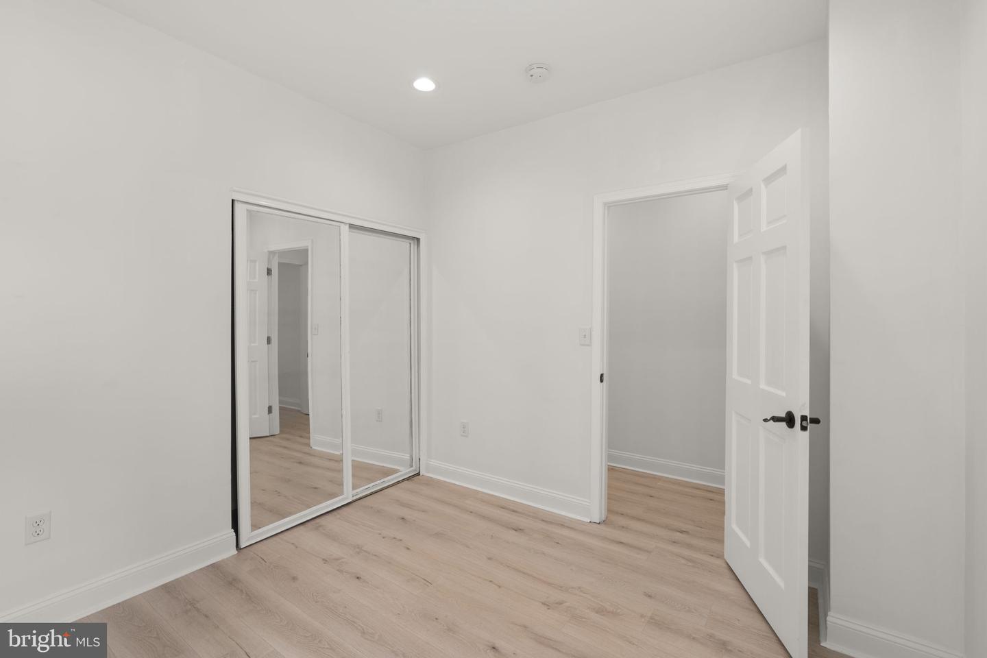 745 W Cross St Property Photo 35