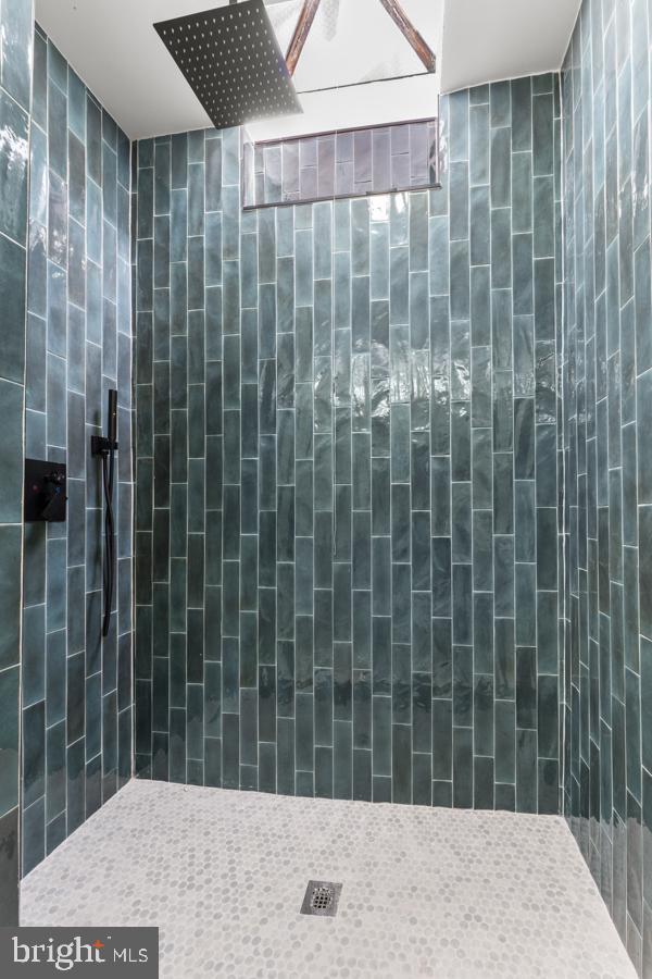 2528 Ashland Ave Property Photo 27
