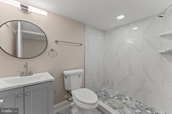 2528 Ashland Ave Property Photo 37